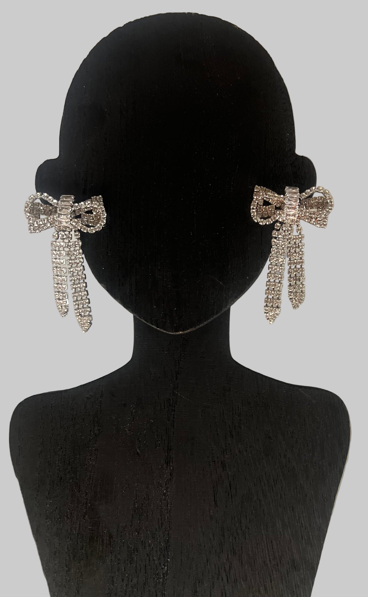 The Holiday Elegance Statement Accessories Kit (LIMITED EDITION)